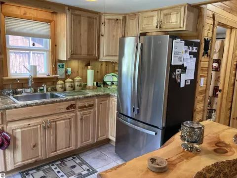 Kitchen - 3548 Lakeside Dr, Lupton, MI 48635 photo 2 of 2
