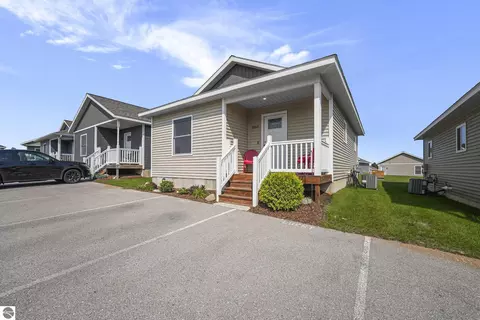 1060 Cupola Pl, Traverse City, MI 49696
