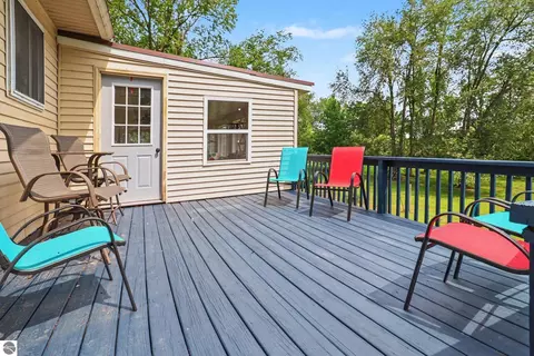 Exterior - 1278 N Waldron Rd, Crystal, MI 48818 photo 7 of 9