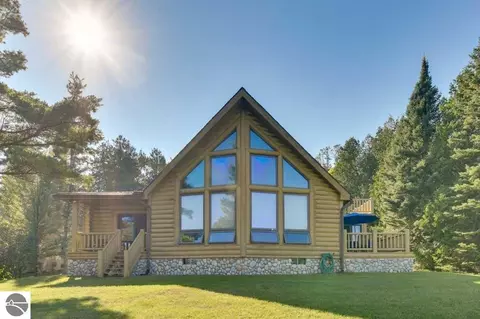 307 S Lake Huron Shore Rd, Harrisville, MI 48740