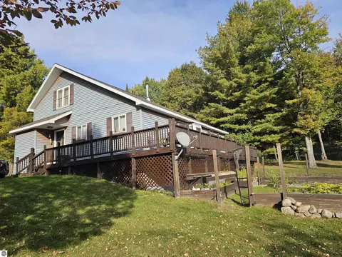 2371 W Rainbow, Mcbain, MI 49657
