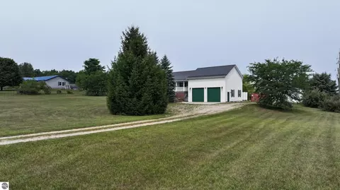 Exterior - 1190 Arthur, Remus, MI 49340 photo 14 of 16