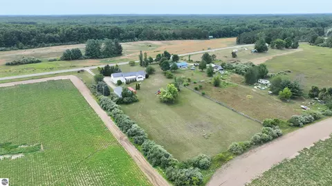 View/Area - 1190 Arthur, Remus, MI 49340 photo 8 of 9