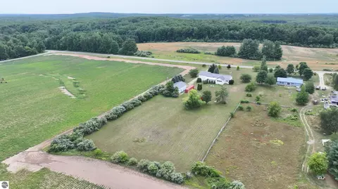 View/Area - 1190 Arthur, Remus, MI 49340 photo 6 of 9