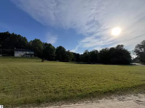10420 Maple View Dr, Central Lake, MI 49622