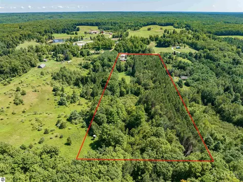 View/Area - 4917 Deckerville Rd, Lupton, MI 48635 photo 1 of 8