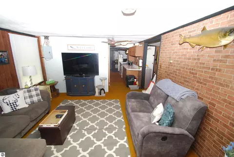 Living - 5295 Cedar Lake Rd, Gladwin, MI 48624 photo 5 of 5