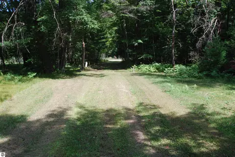 Exterior - 5295 Cedar Lake Rd, Gladwin, MI 48624 photo 17 of 19