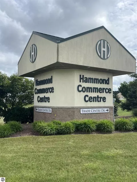 1434-1442 Trade Centre Dr, Traverse City, MI 49684