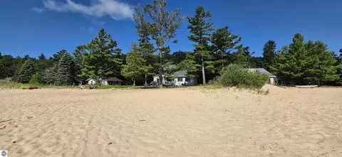 4437 S Us-23, Greenbush, MI 48738
