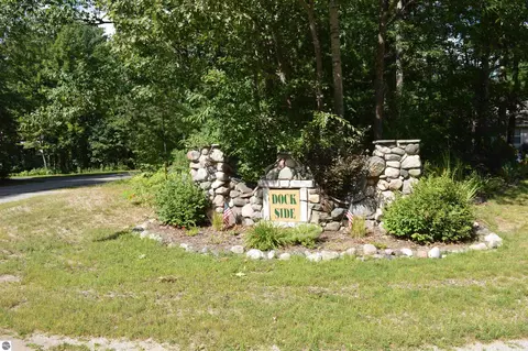 2121 Driftwood Ln, Kalkaska, MI 49646