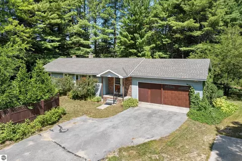 9168 N Long Lake Rd, Traverse City, MI 49685