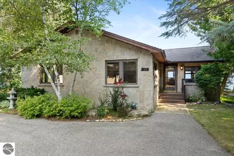 1308 Wenniway, Mackinaw City, MI 49701