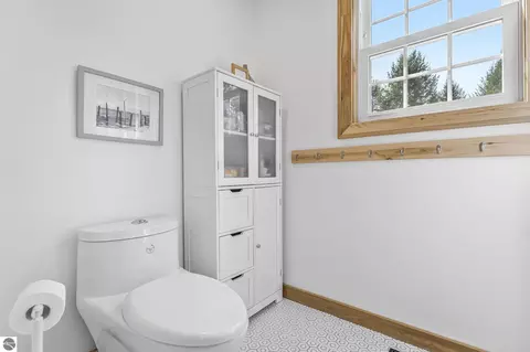 Bath - 7481 E Lincoln Rd, Cedar, MI 49621 photo 6 of 6