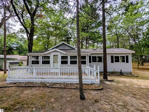Exterior - 5430 E 9th St, Au Gres, MI 48703 photo 3 of 16