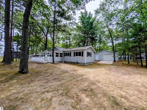 Exterior - 5430 E 9th St, Au Gres, MI 48703 photo 8 of 16