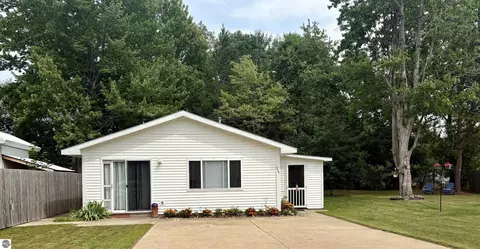 227 Spruce, Kalkaska, MI 49646