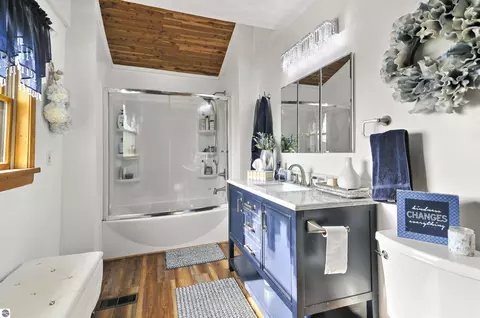 Bath - 20 3626 90th Ave # A, Evart, MI 49631 photo 1 of 2
