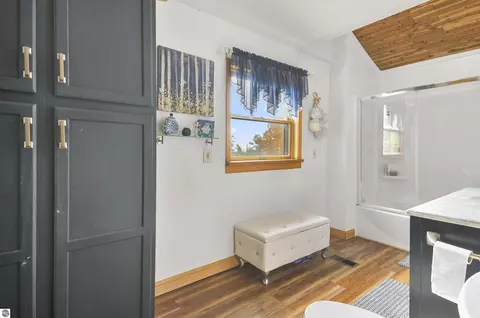 Bath - 20 3626 90th Ave # A, Evart, MI 49631 photo 2 of 2