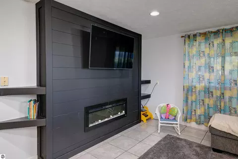 Living - 8224 S Schomberg Rd, Cedar, MI 49621 photo 3 of 4