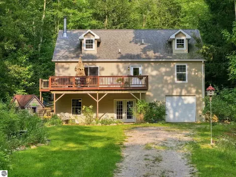 3626 Michigan Trl, Kewadin, MI 49648