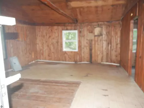 8167 Beech, Hale, MI 48739 photo 5