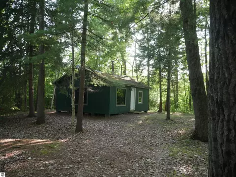8167 Beech, Hale, MI 48739 photo 2