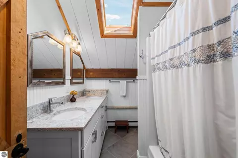Bath - 6020 E Hackett Dr, Cedar, MI 49621 photo 3 of 4