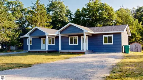 Other - 447-449 S Main St, Roscommon, MI 48653 photo 1 of 5
