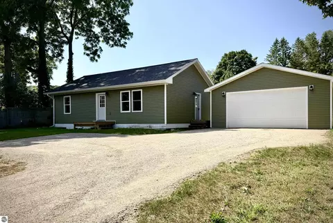 2183 Howard St, Central Lake, MI 49622
