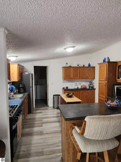 Kitchen - 3560 Pine Tree, Weidman, MI 48893 photo 3 of 3