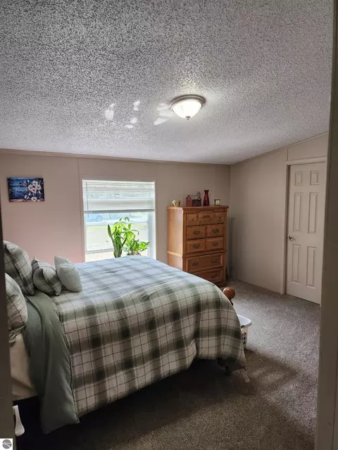 Bedroom - 3560 Pine Tree, Weidman, MI 48893 photo 3 of 4
