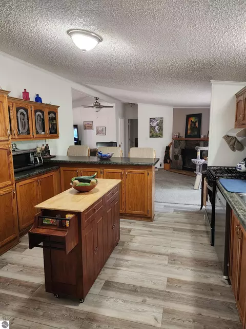 Kitchen - 3560 Pine Tree, Weidman, MI 48893 photo 2 of 3