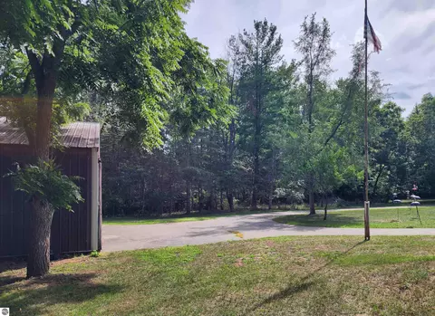 Exterior - 3560 Pine Tree, Weidman, MI 48893 photo 4 of 6