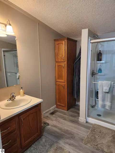 Bath - 3560 Pine Tree, Weidman, MI 48893 photo 1 of 3