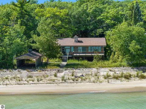 12960 N Forest Beach Shrs, Northport, MI 49670