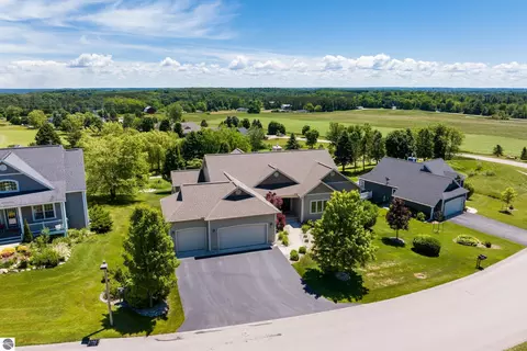 2536 W Crown Dr, Traverse City, MI 49685
