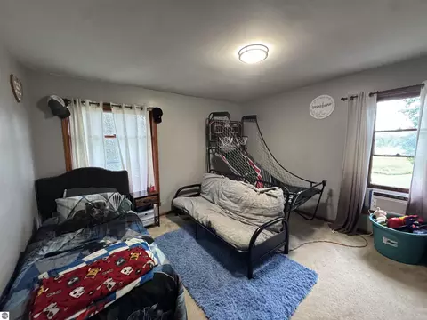 Bedroom - 7146 River Rd, Evart, MI 49631 photo 3 of 6