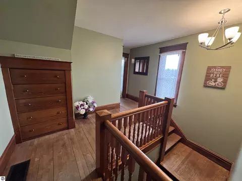 Entry Way - 7146 River Rd, Evart, MI 49631 photo 4 of 4