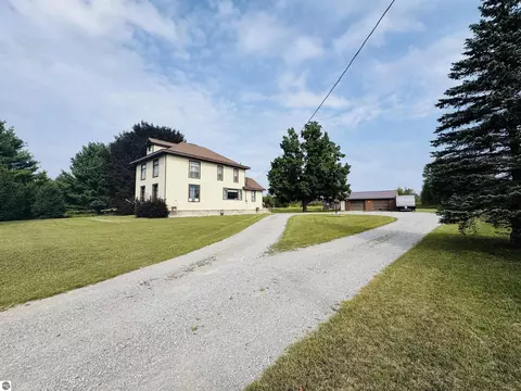 Exterior - 7146 River Rd, Evart, MI 49631 photo 17 of 18