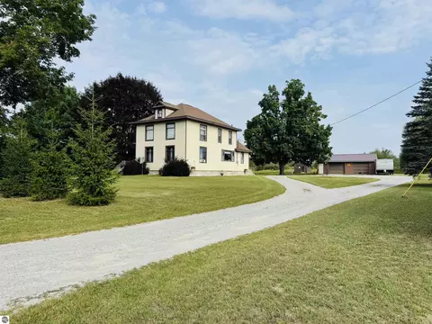 Exterior - 7146 River Rd, Evart, MI 49631 photo 13 of 18