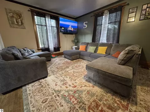 Living - 7146 River Rd, Evart, MI 49631 photo 2 of 5