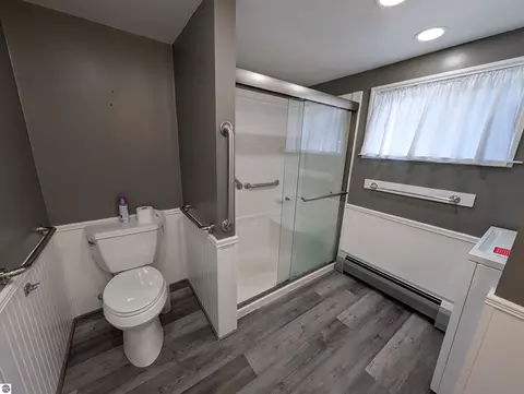Bath - 1656 Riverside Dr, Au Gres, MI 48703 photo 1 of 3