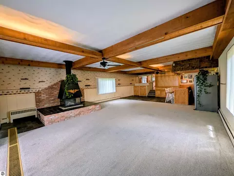Living - 1656 Riverside Dr, Au Gres, MI 48703 photo 2 of 5