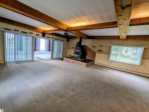 Living - 1656 Riverside Dr, Au Gres, MI 48703 photo 3 of 5