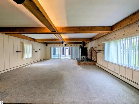 Living - 1656 Riverside Dr, Au Gres, MI 48703 photo 1 of 5