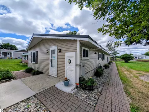 Exterior - 1656 Riverside Dr, Au Gres, MI 48703 photo 7 of 10