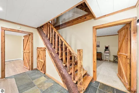 Entry Way - 2085 E Mannsiding Rd, Harrison, MI 48625 photo 2 of 2
