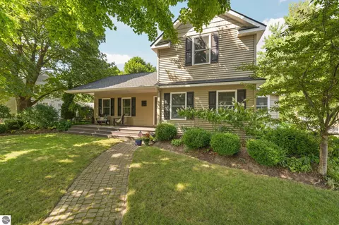 802 Randolph St, Traverse City, MI 49684