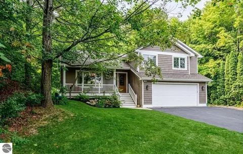 1750 S Cherry Blossom Ln, Suttons Bay, MI 49682